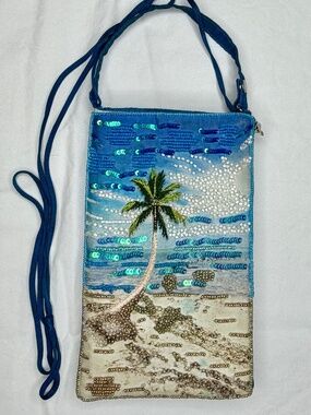 Bamboo Trading Company Smartphone Crossbody Clutch Wallet Club Bag